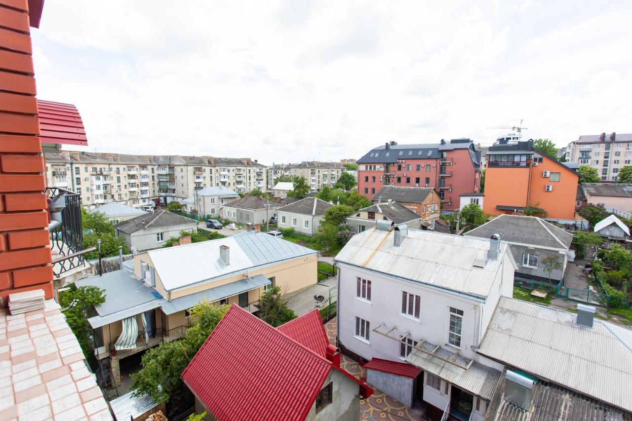 2 кім. квартира з видом на озеро+5 хв доцентру Тернополь Экстерьер фото